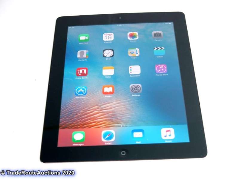 IPAD 3rd Gen 9.7 inch Tablet ** 32GB ** CELLULAR + WiFi ** BLACK ***  IPAD3  ** MD367SO/A