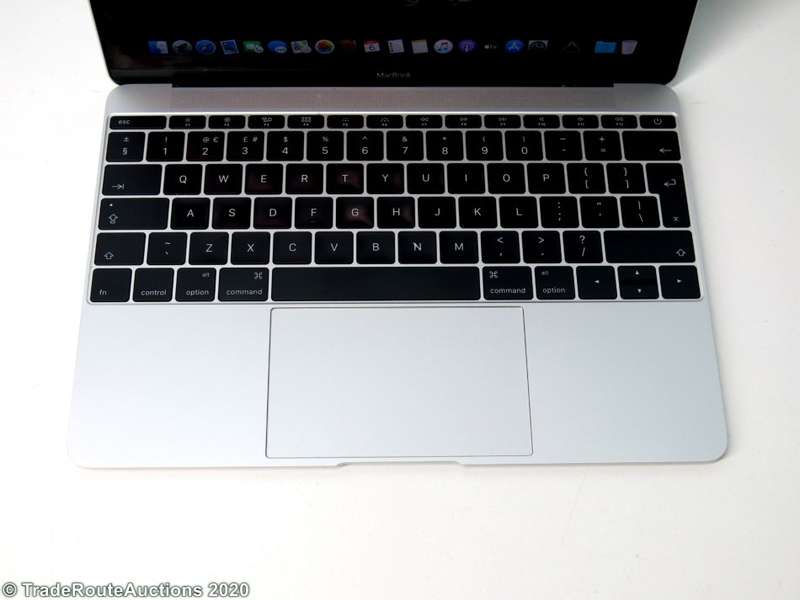 MacBook `Core M` 1.1Ghz 12 inch RETINA SILVER (Early 2015 Model) | 8GB RAM | 256GB SSD | 2304x1440