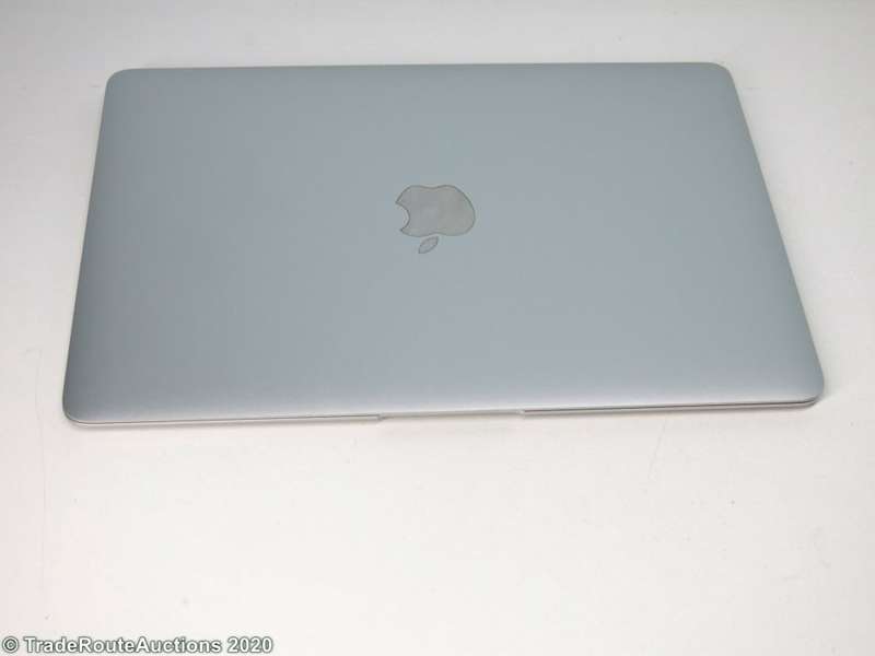 MacBook `Core M` 1.1Ghz 12 inch RETINA SILVER (Early 2015 Model) | 8GB RAM | 256GB SSD | 2304x1440