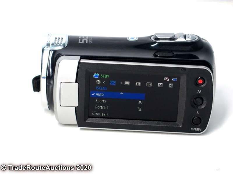 Samsung HMX-F900 52X Optical Zoom HD Recording HDMI Camcorder - BLACK
