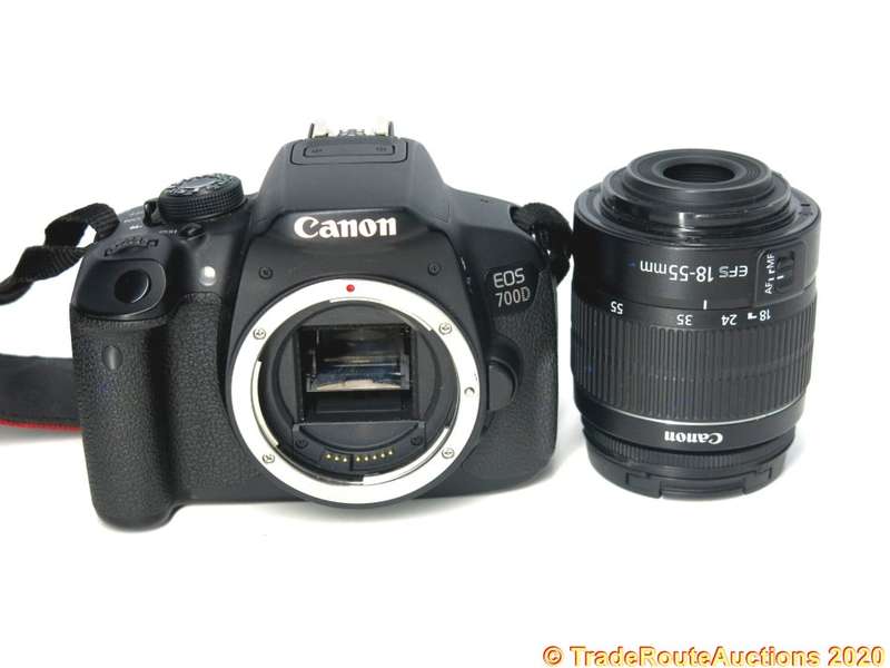 Canon EOS 700D DIGITAL SLR CAMERA KIT WITH 18-55MM iii LENS | 18.0 MP FULL HD