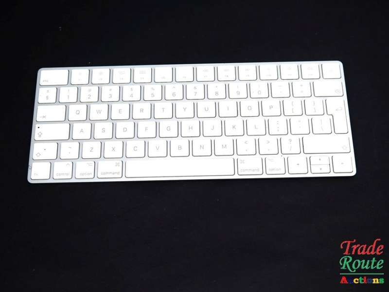 APPLE MAGIC KEYBOARD 2 WIRELESS [ Bluetooth ] | A1644 | Latest Model MLA22Z/A