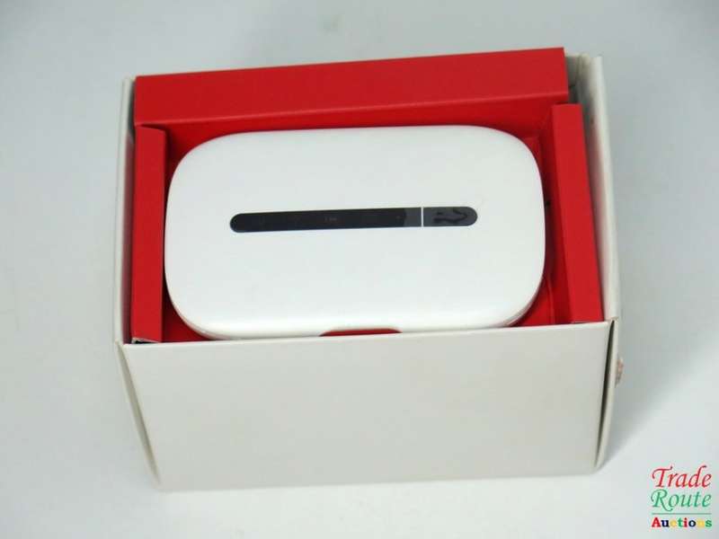 Vodafone Mobile Wi-Fi R207 Wireless Hotspot Modem Router (takes SIM card)