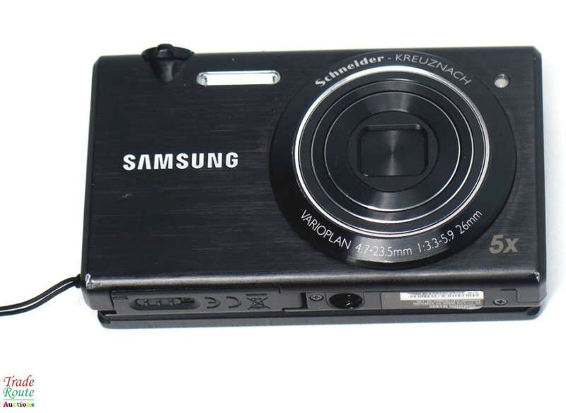 Samsung Multiview MV800 16.1MP Digital Camera with 5x Optical Zoom