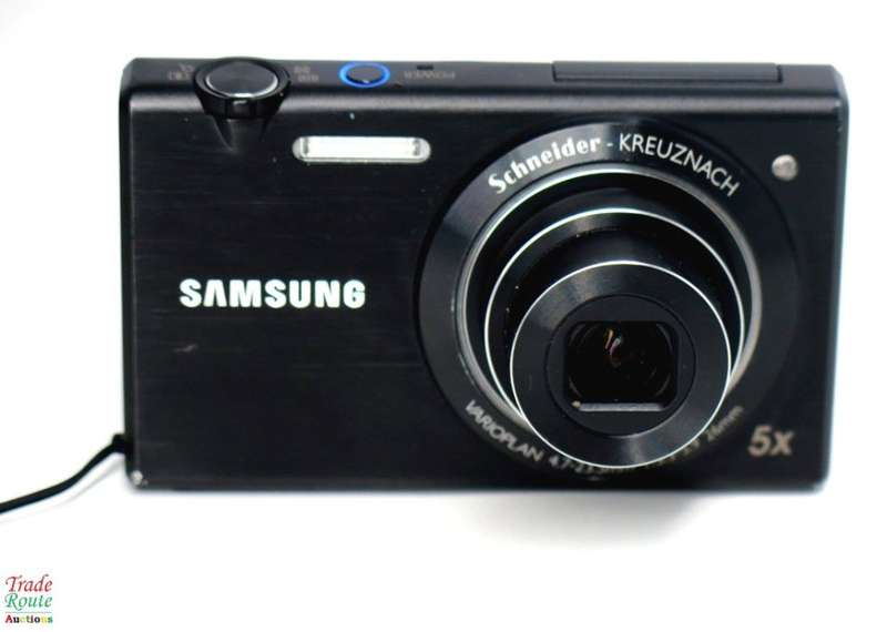Samsung Multiview MV800 16.1MP Digital Camera with 5x Optical Zoom