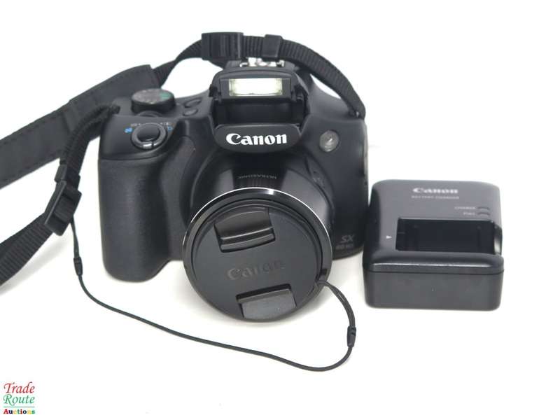 Canon Powershot SX60 HS 16.1MP Digital Camera 65x Optical Zoom Lens 3-inch LCD Tilt Screen (Black)