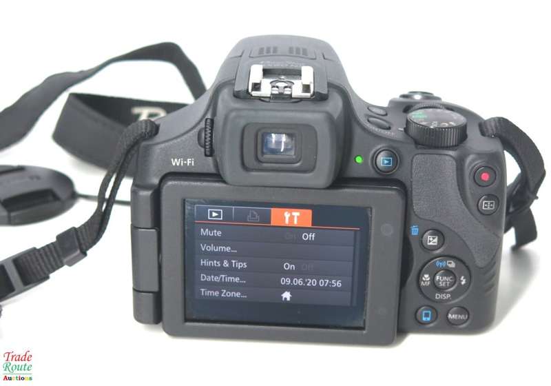 Canon Powershot SX60 HS 16.1MP Digital Camera 65x Optical Zoom Lens 3-inch LCD Tilt Screen (Black)