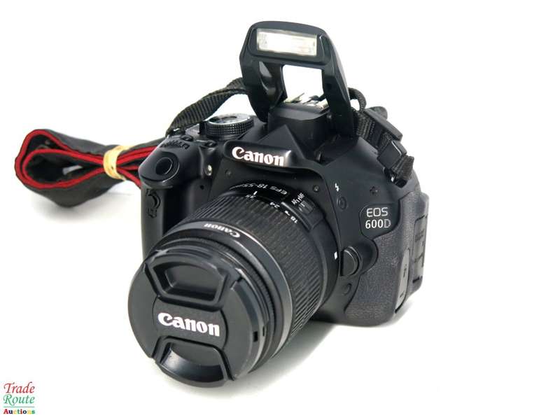 Canon EOS 600D DSLR CAMERA with Canon 18-55 Lens Camera Kit ** READ DESCRIPTION **