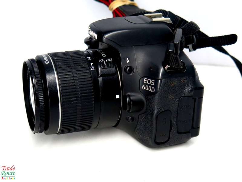 Canon EOS 600D DSLR CAMERA with Canon 18-55 Lens Camera Kit ** READ DESCRIPTION **