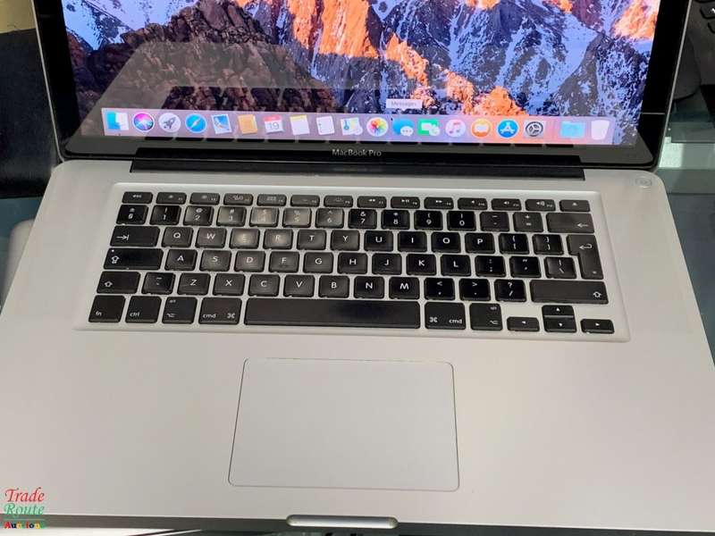 Apple MacBook Pro 15.4-inch | Core i7 2.2GHz | 8GB RAM | 500GB HDD *** GENUINE APPLE ***
