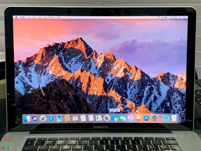 Apple MacBook Pro 15.4-inch | Core i7 2.2GHz | 8GB RAM | 500GB HDD *** GENUINE APPLE ***