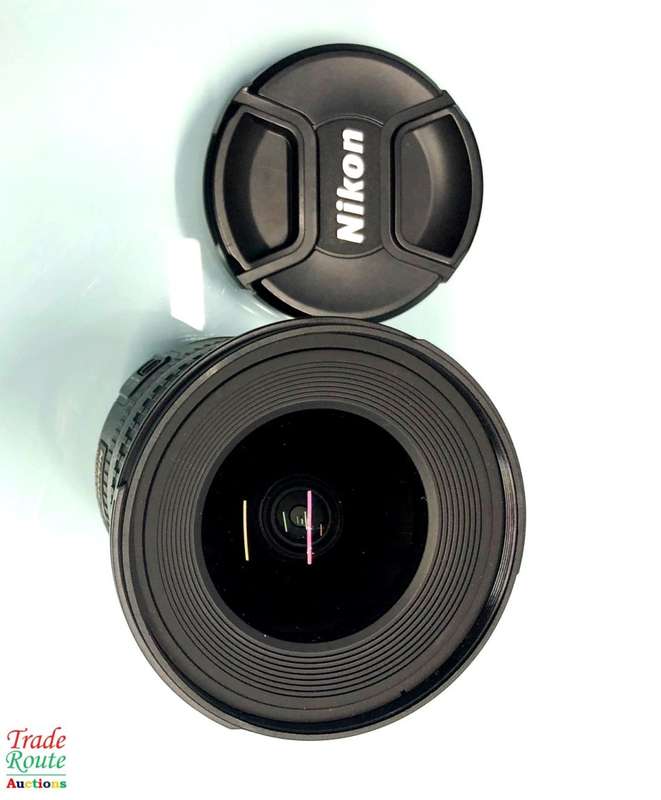 Nikon AF-S DX Zoom-Nikkor 10-24mm f/3.5-4.5G ED Lens for Nikon DSLR Cameras - BARGAIN