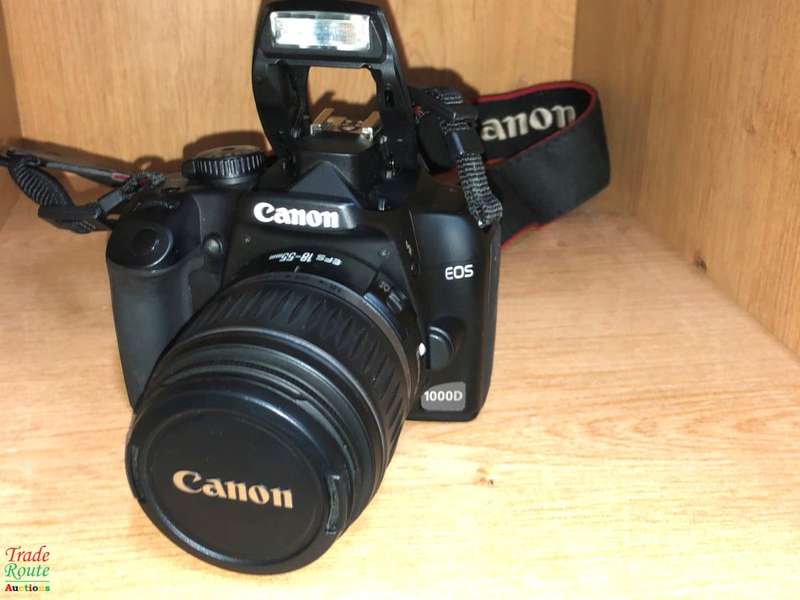 Canon EOS 1000D Digital SLR camera plus Canon 18-55mm Lens Professional KIT