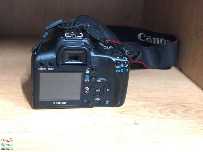 Canon EOS 1000D Digital SLR camera plus Canon 18-55mm Lens Professional KIT