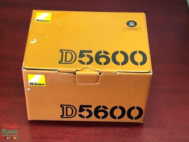 BOXED - NIKON D5600 DSLR CAMERA BODY + NIKON AF-P 18-55 VR LENS KIT