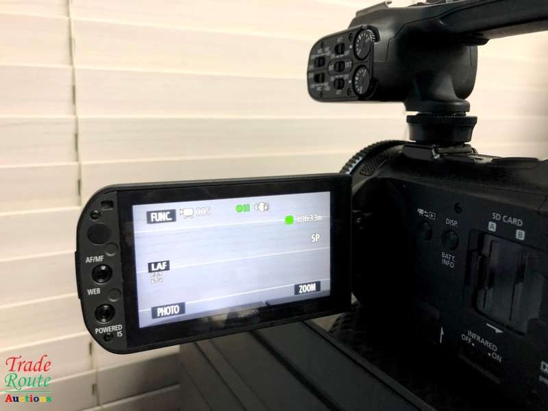 CANON XA10  AVCHD CAMCORDER - HD - BUILT IN MEMORY 64GB - CAMCORDER