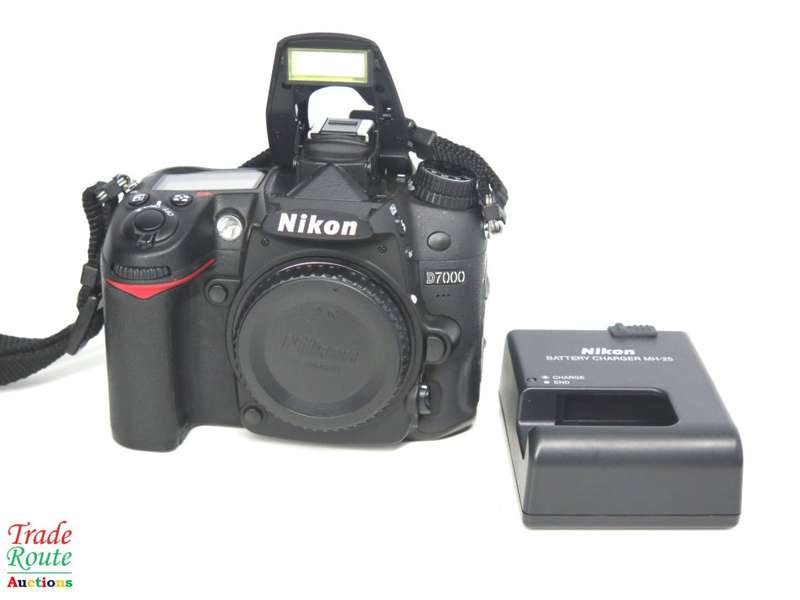 NIKON D7000 DSLR CAMERA Body (ONLY) 16.2 Megapixels