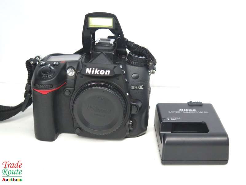NIKON D7000 DSLR CAMERA Body (ONLY) 16.2 Megapixels