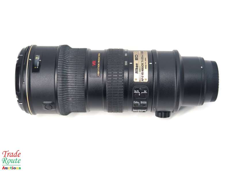 Nikon 70-200mm f2.8G ED-IF AF-S VR Zoom Lens   *** NIKON *** Full Frame lens