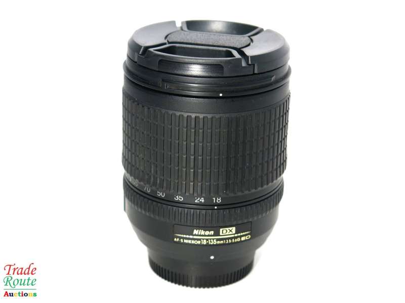 Nikon 18-135mm f/3.5-5.6G ED-IF AF-S DX Zoom-Nikkor Lens for Nikon Digital SLR Cameras