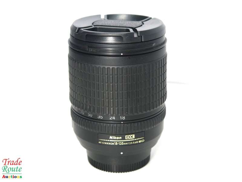 Nikon 18-135mm f/3.5-5.6G ED-IF AF-S DX Zoom-Nikkor Lens for Nikon Digital SLR Cameras