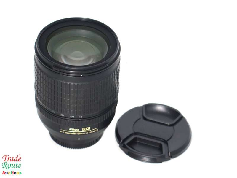 Nikon 18-135mm f/3.5-5.6G ED-IF AF-S DX Zoom-Nikkor Lens for Nikon Digital SLR Cameras