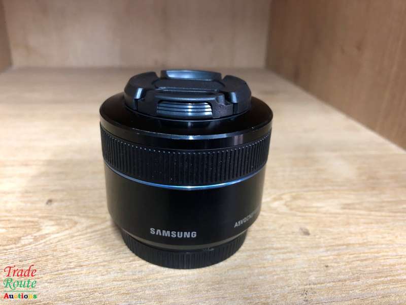 Samsung 45mm f/1.8 NX Lens for NX1 NX30 NX500 NX3000 NX300m