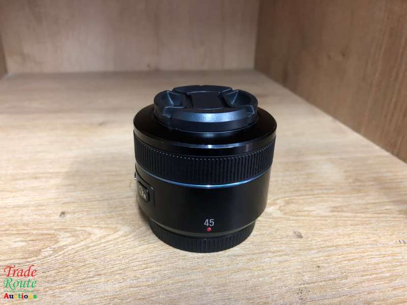 Samsung 45mm f/1.8 NX Lens for NX1 NX30 NX500 NX3000 NX300m