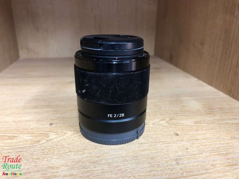 Sony FE Wide-Angle 28mm f/2.0 (FULL FRAME) E-MOUNT - SONY 28mm SEL28F20 for Mirrorless Cameras