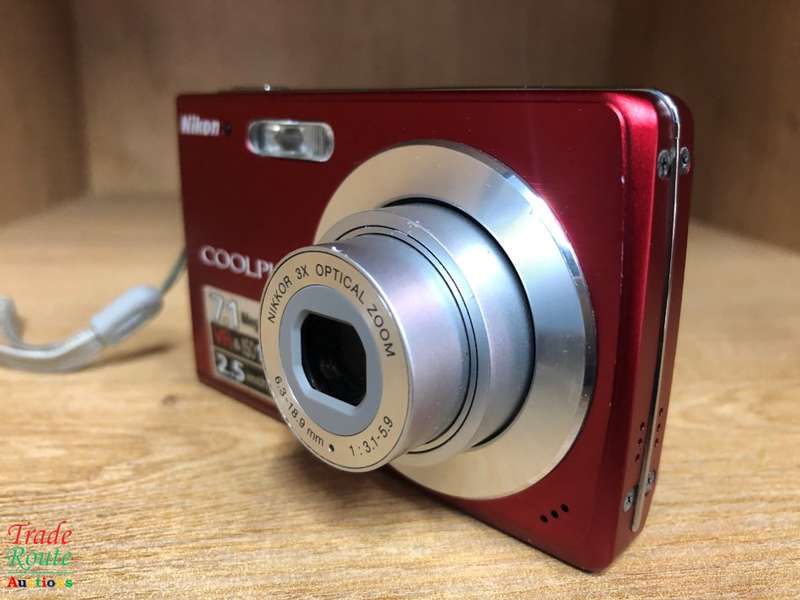 Nikon Coolpix S200 7.1MP Digital Camera with 3x Optical Zoom
