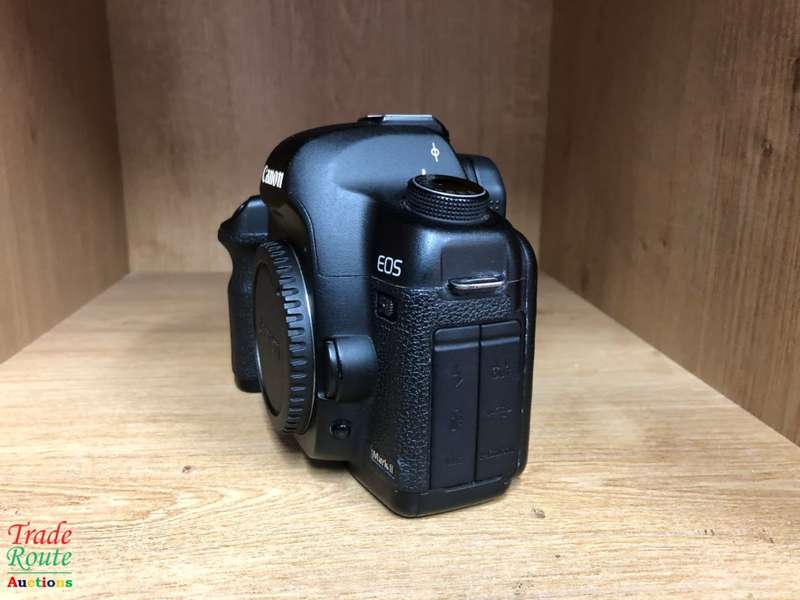 Canon 5D Mk II 21MP Full Frame CMOS DSLR Camera (Body) | 21 Megapixels - Canon 5D Mark 2