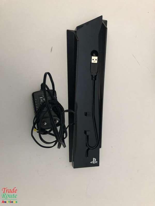 4Gamers - Vertical Stand n USB Hub (PS4)