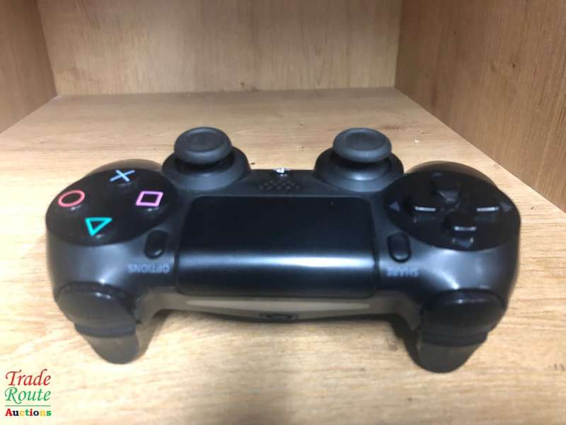 PS4 DUALSHOCK 4 Wireless Controller - for the PlayStation 4