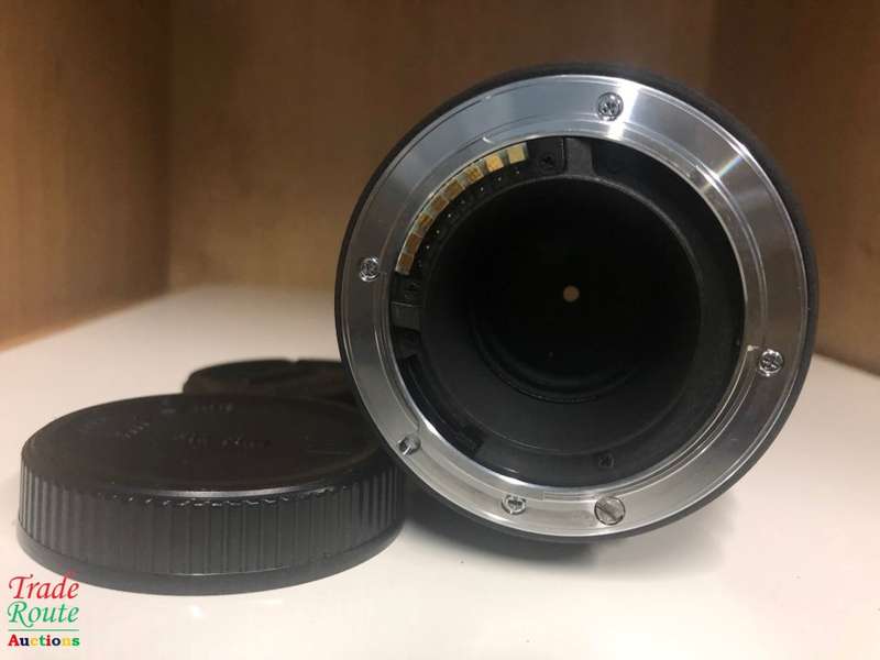 Sigma 70mm f/2.8 EX DG Macro Telephoto Autofocus Lens [SONY MOUNT]