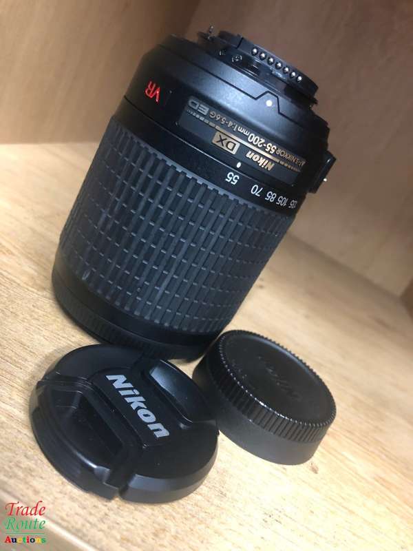 Nikon AF-S NIKKOR 55-200mm VR [ VIBRATION REDUCTION ] LENS