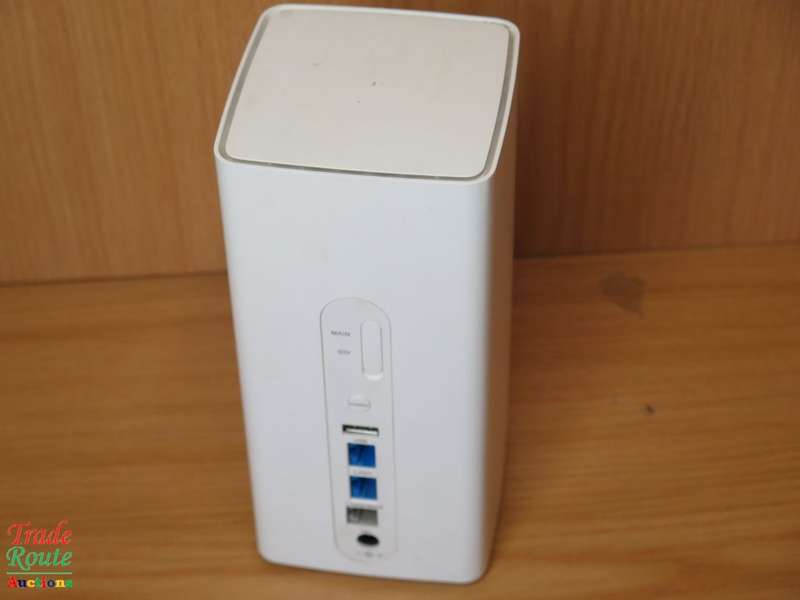 Huawei B618 4G LTE Wireless Modem Router - Takes SIM Card [ BOXED ] 64 Devices - 600Mbps Speeds