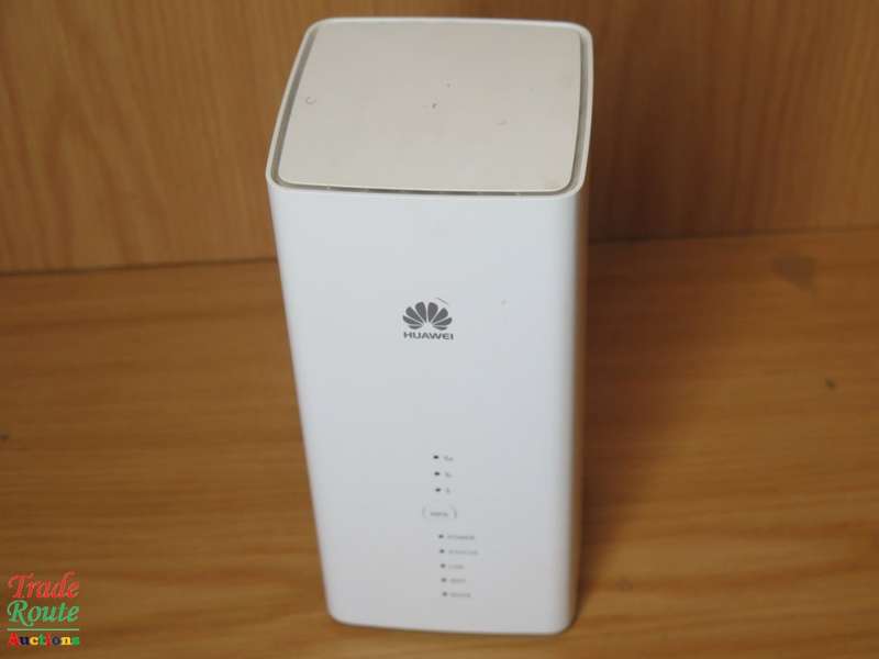 Huawei B618 4G LTE Wireless Modem Router - Takes SIM Card [ BOXED ] 64 Devices - 600Mbps Speeds