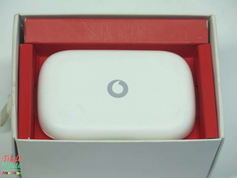 Vodafone Mobile Wi-Fi R207 Wireless Hotspot Modem Router (takes SIM card)