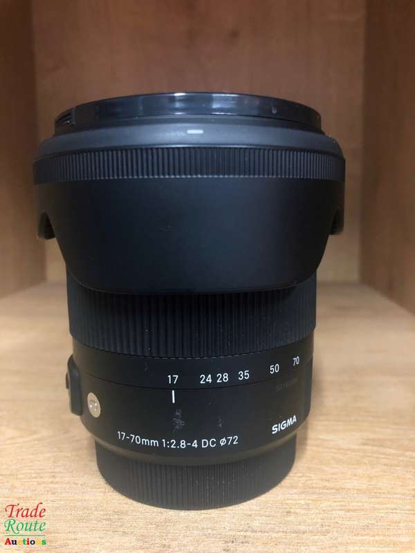 SIGMA DC 17-70mm f2.8-4 (C) LENS for SONY DIGITAL SLR CAMERAS