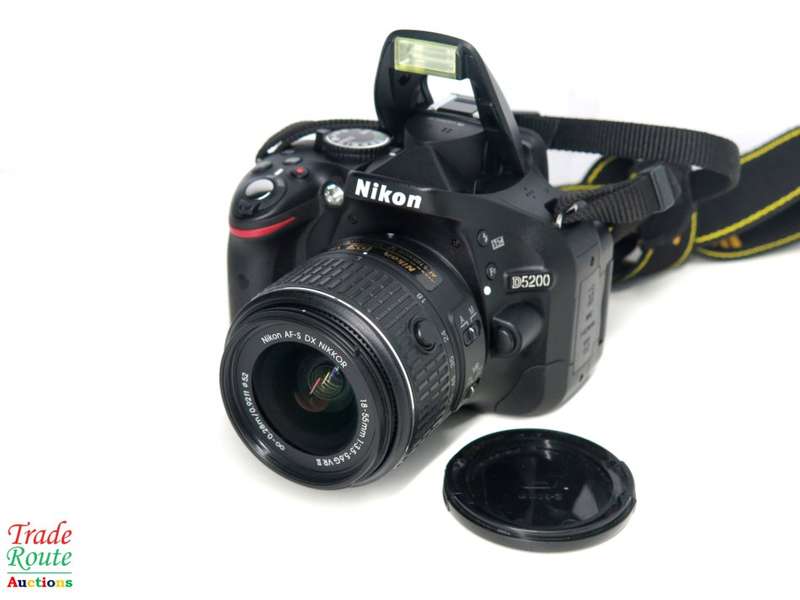 [ 24.1 MEGAPIXELS ] NIKON D5200 DSLR CAMERA +  18-55MM NIKKOR LENS PROFESSIONAL KIT