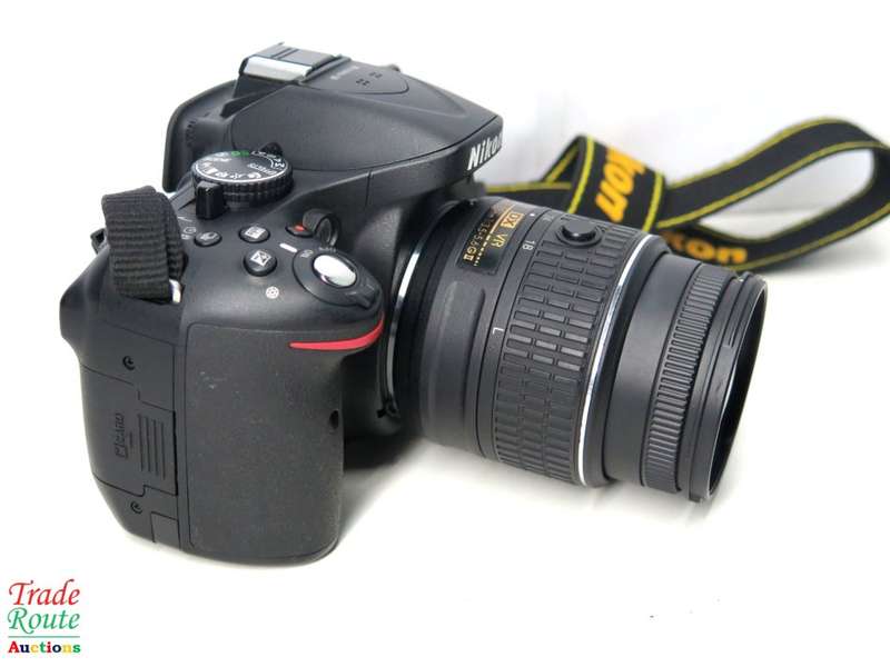[ 24.1 MEGAPIXELS ] NIKON D5200 DSLR CAMERA +  18-55MM NIKKOR LENS PROFESSIONAL KIT