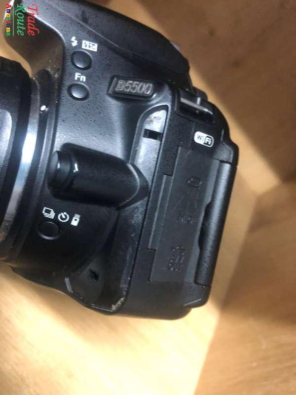 NIKON D5500 DSLR CAMERA BODY plus Nikon AF-P Zoom Nikkor 18-55mm DX Lens Kit