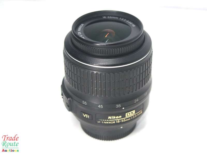 Nikon AF-S DX NIKKOR 18-55mm f/3.5-5.6G Vibration Reduction Zoom Lens Auto Focus for Nikon DSLR