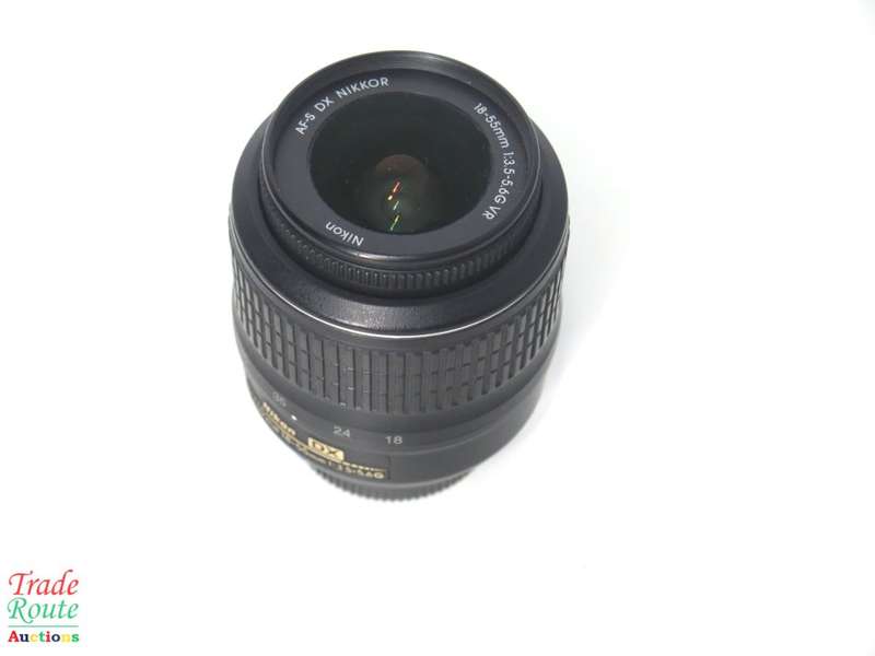 Nikon AF-S DX NIKKOR 18-55mm f/3.5-5.6G Vibration Reduction Zoom Lens Auto Focus for Nikon DSLR