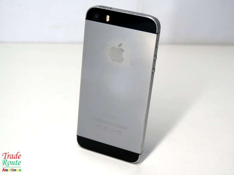 Apple Iphone 5S SmartPhone | 16GB | A1530 | MF352SO/A *** APPLE IPHONE5s ***