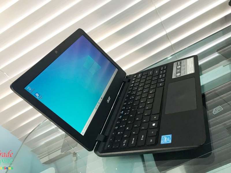 Acer Aspire ES11 ES1-132 11.6-Inch Notebook - (Intel Celeron N3350, 2GB RAM, 32 GB eMMC, Windows 10