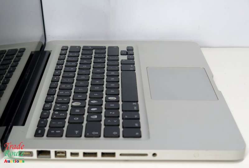 MacBook Pro 13.3-inch | Core 2 DUO | 2GB RAM | 320GB HDD | INTEL HD GRAPHICS
