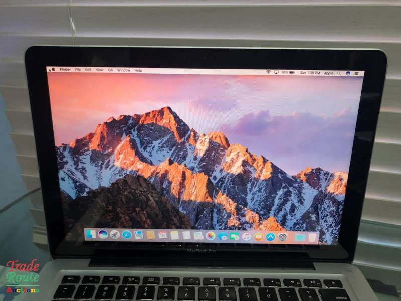 MacBook Pro 13.3-inch | Core i7 2.9GHz | 8GB RAM | 1TB HDD | INTEL HD GRAPHICS