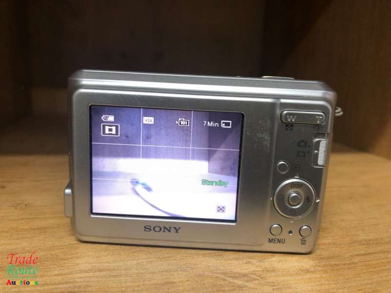 Sony Cyber-shot DSC-S1900 Compact camera 10.1 MP 1/2.3" CCD 3648 x 2736 pixels Silver