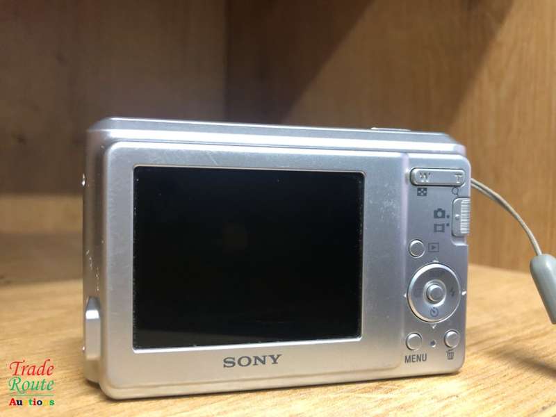 Sony Cyber-shot DSC-S1900 Compact camera 10.1 MP 1/2.3" CCD 3648 x 2736 pixels Silver